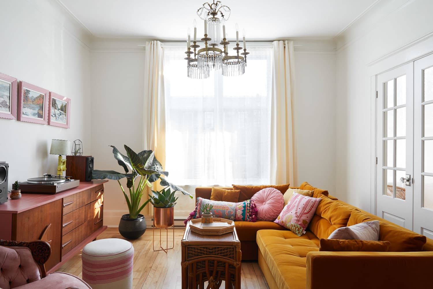 The Best Sofas With Seat Cushions as Deep As Twin Beds Apartment Therapy